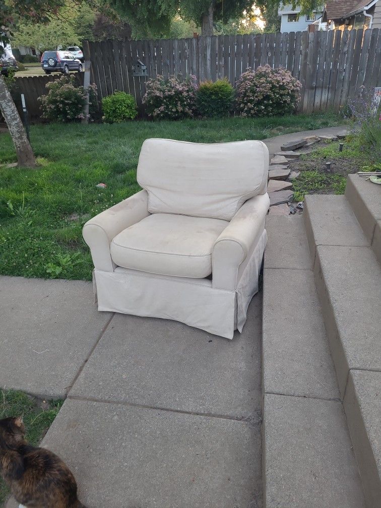 Free Swivel Rocker