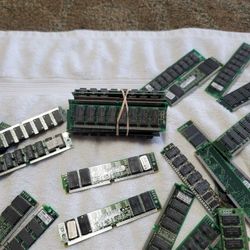 Scrap Silver Memory 2 Pounds. 65 Pieces
