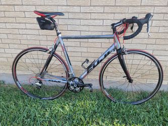 Fuji Roubaix  Road bike