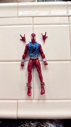 Marvel Legends Scarlet Spider Man Retro Card 2018