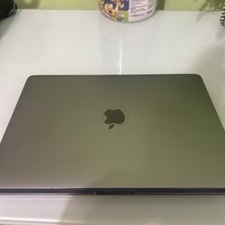 2020 MacBook Pro M1 Chip 13”