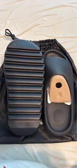 Yeezy Slides
