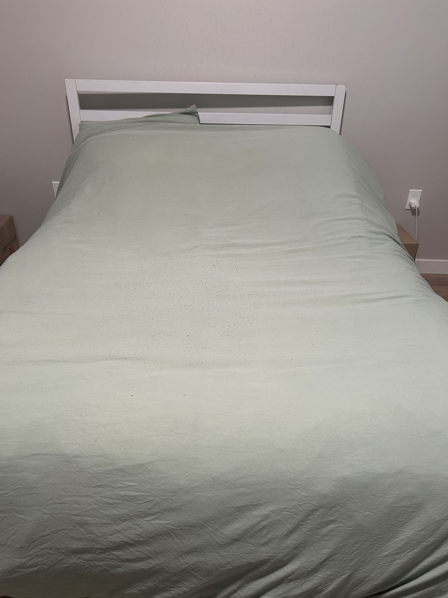 Metal Bed frame With Mattress