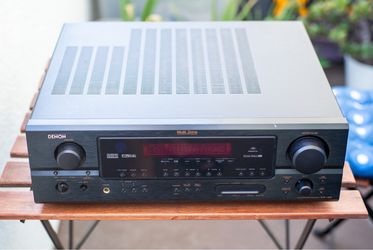 Denon AVR-1906 Receiver w/ Remote - Works Great
