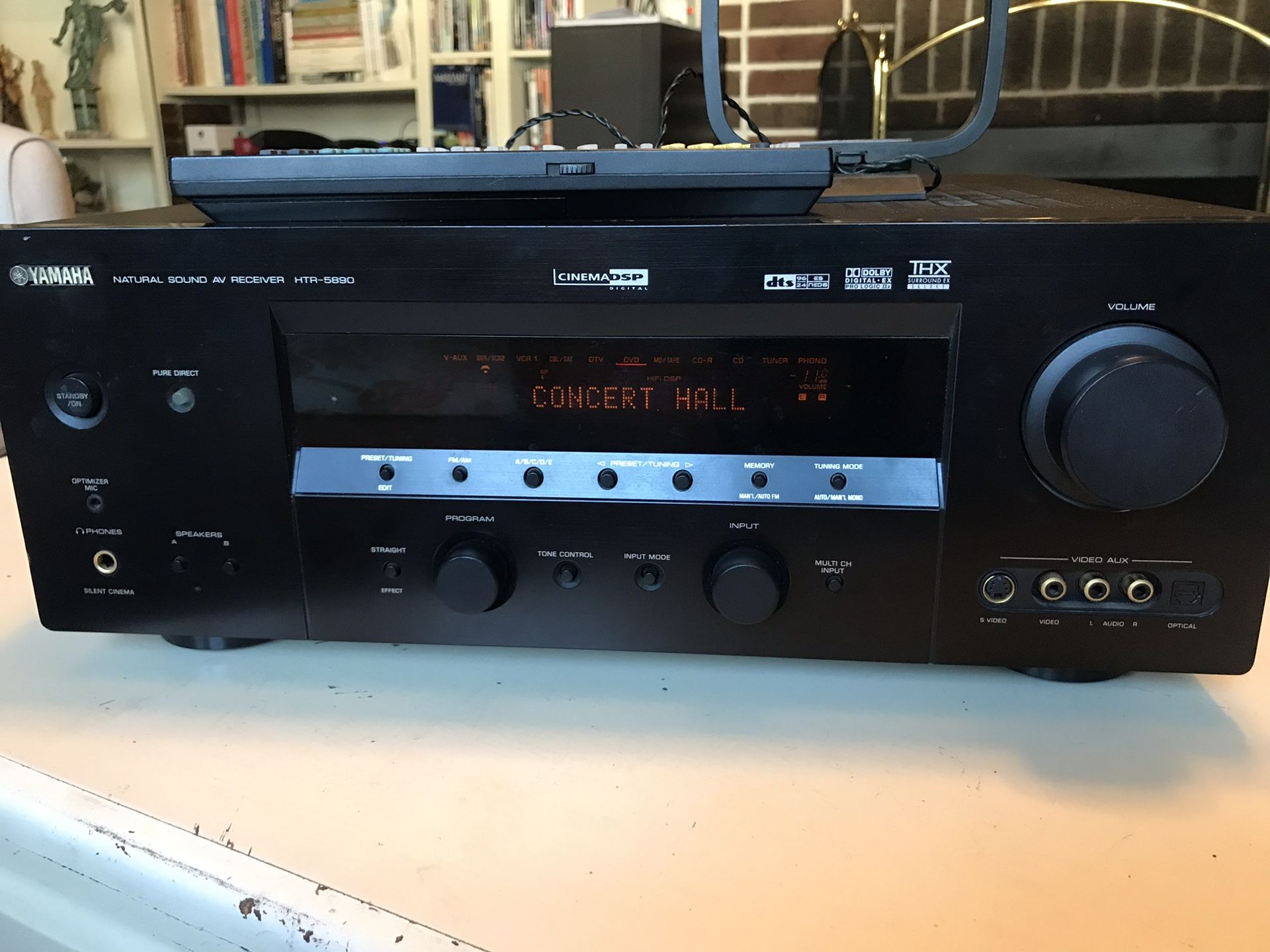 Yamaha Receiver htr-5890. 500 watts!! THX certified!