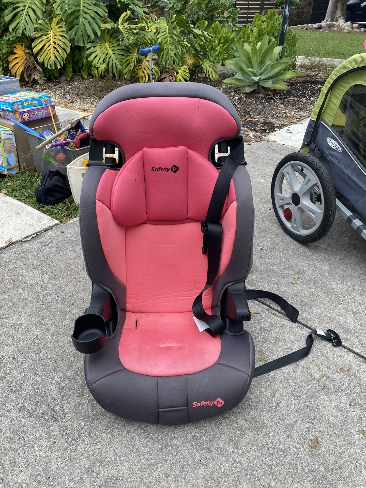🌟 Child Booster Car Seat with Cup Holder – Clean, Good Condition! 🌟