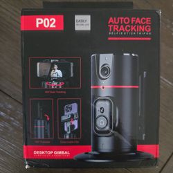 Auto face tracking selfie stick tripod