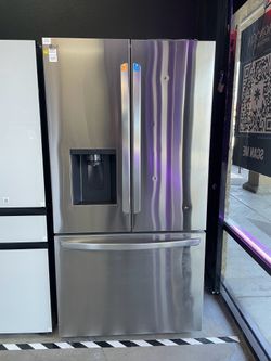 Lg 3 door French door refrigerator in counter depth