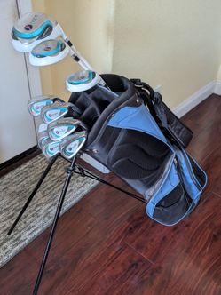 Wilson Hope Women's Complete Golf Set with Bag – Right Hand comes with Balls and Tees. Ready to Play