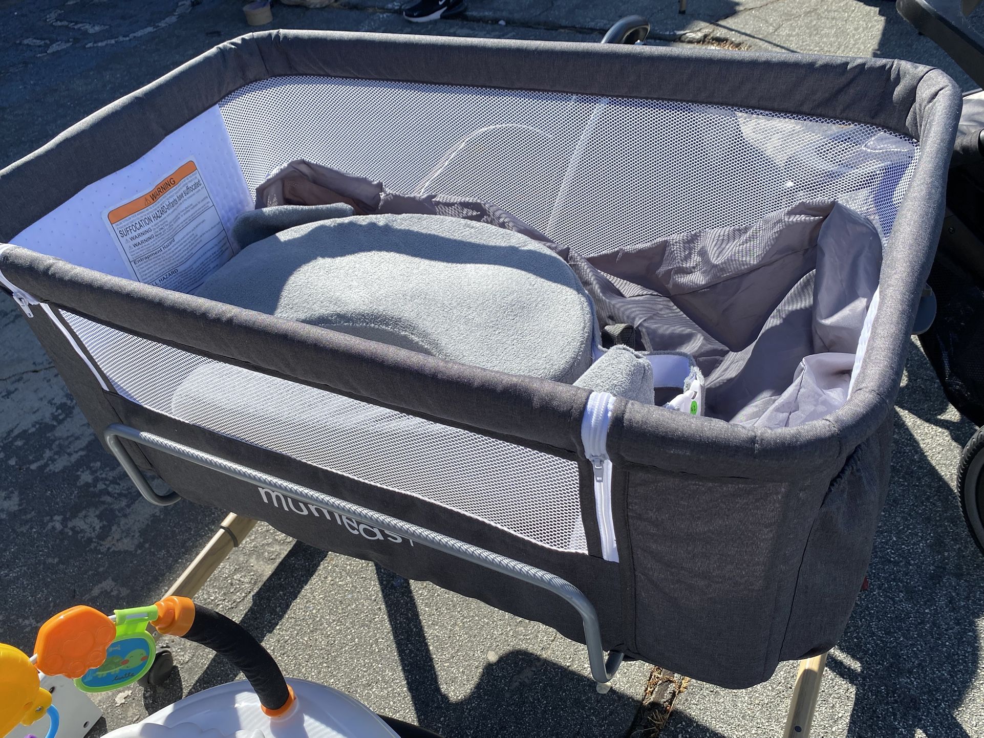 Mumeasy Bassinet