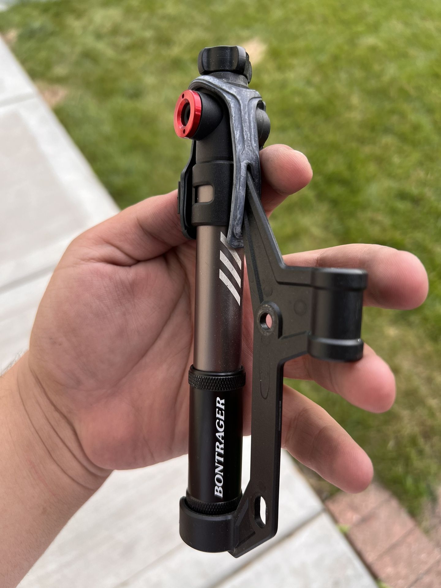 Bontrager Air Rush Road CO₂ Pump For Bicycle