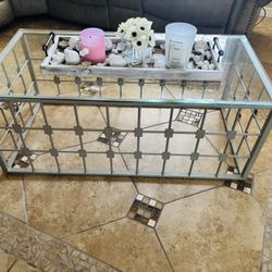 3 Living Room Tables 