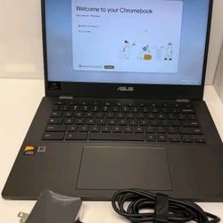 ASUS 14" Chromebook - 180*/ MediaTek 520/ 4GB/ 64GB Laptop + Charger.excellent condition if you