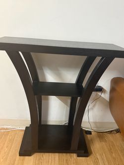 Decorate table very good condition