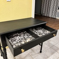 Refurbished Vintage Desk/table/accent Table