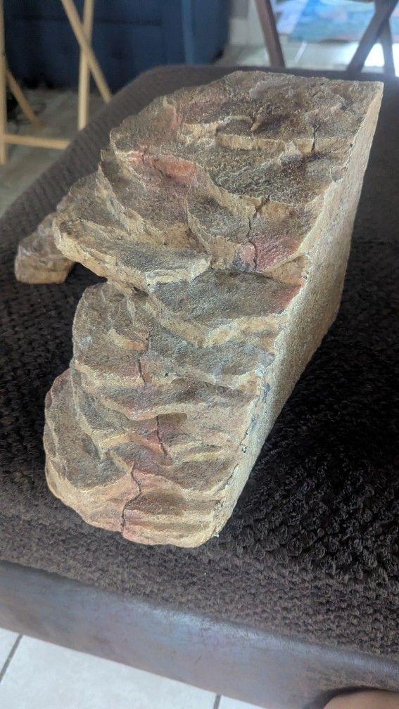 Set Of Fish Tank / Reptile Habitat Rock Decor.