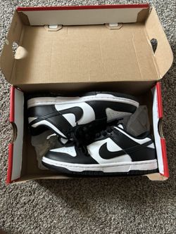 BRAND NEW NIKE PANDA DUNKS