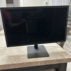 LG Computer Monitor 24” Display Built In speakers 