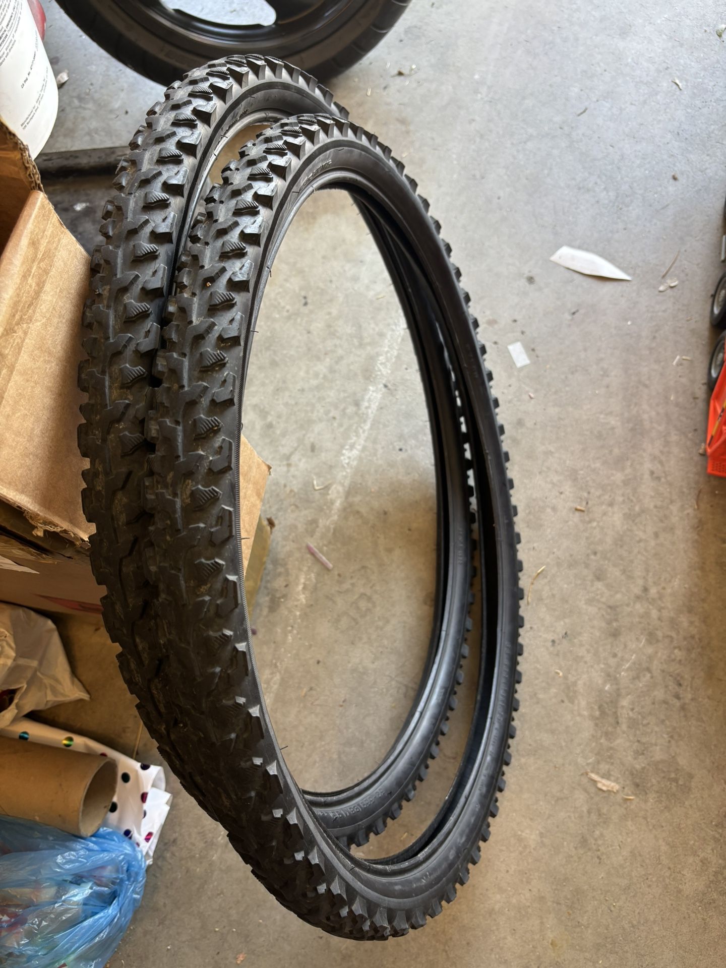 Mountain Bike Tires. 26x1.95