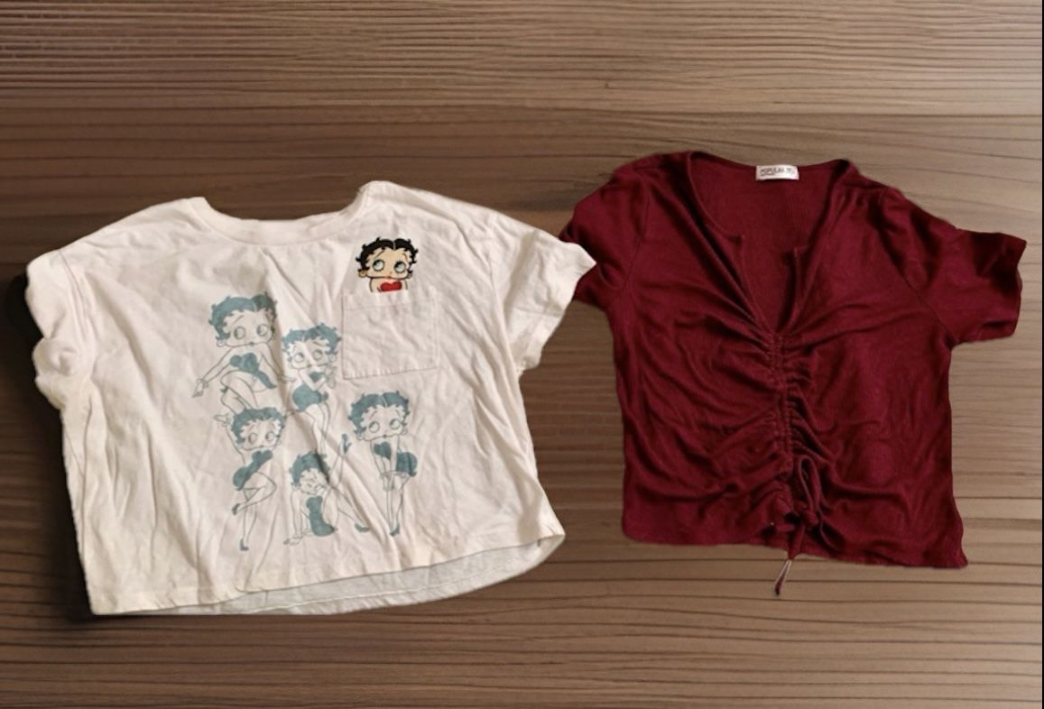 Girl’s clothes t-shirts Tops size Junior Large