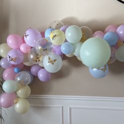 Balloon garland