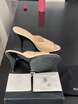 Chanel Mules, Beige Size 7.5 for Sale in New York, NY - OfferUp