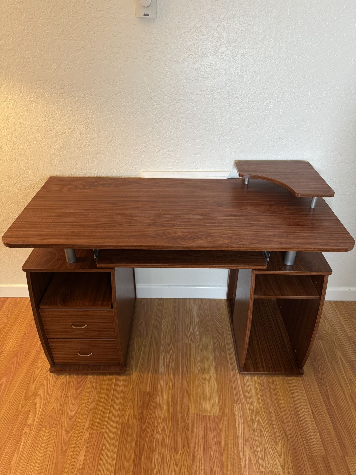 Super Solid Desk - Office Desk