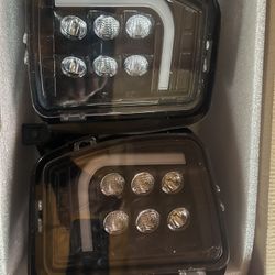 Ram 1500 OEM headlights / LED Fog Light 