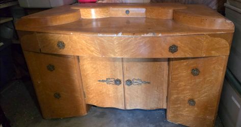 DRESSER WITH MIRROR