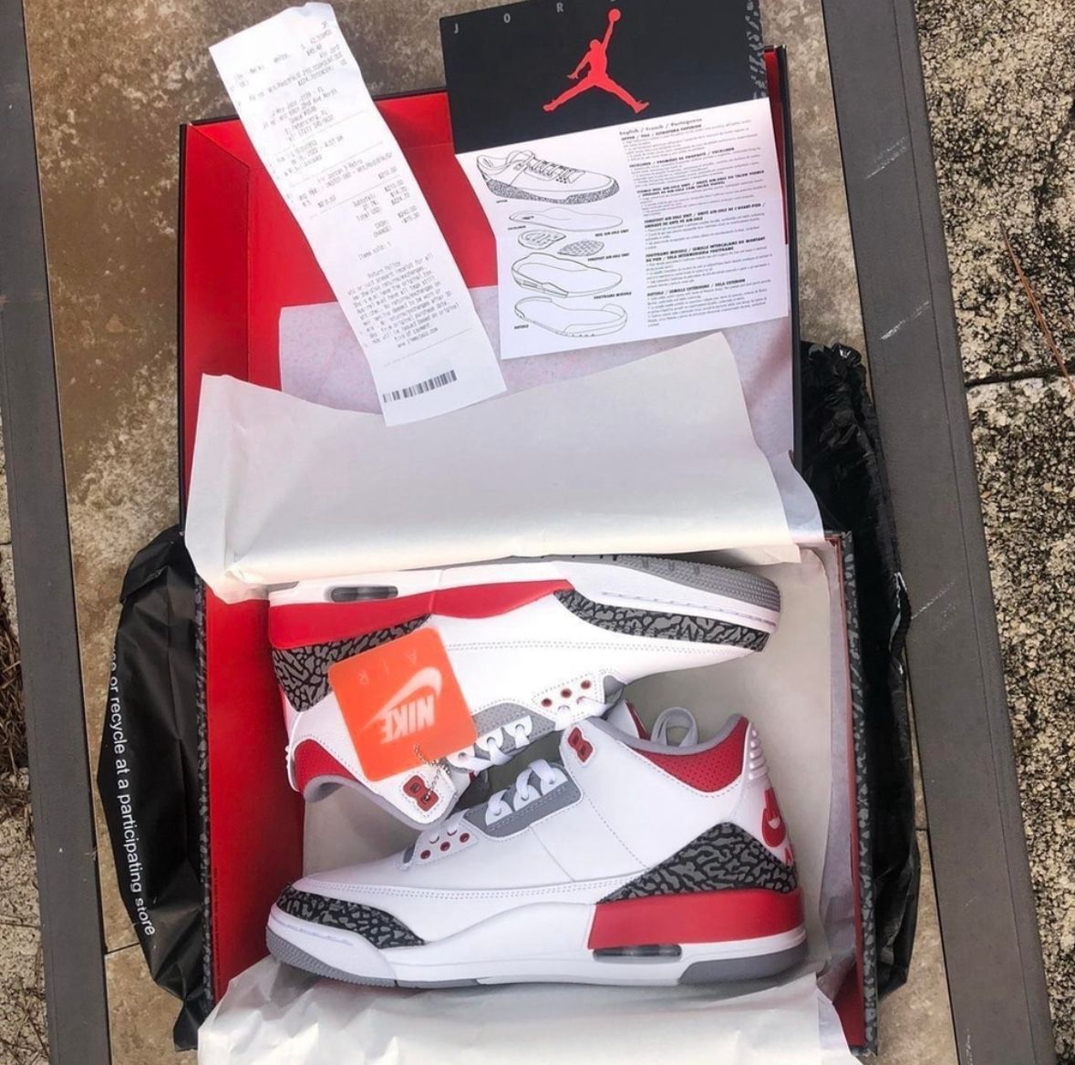 DS Nike Air Jordan Retro 3 Fire Red 3s Size 9.5