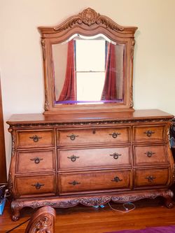 Italian Handcrafted Queen Sleigh Bedroom Set – Solid Wood | $3,500 OBO