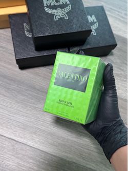 Valetino perfume