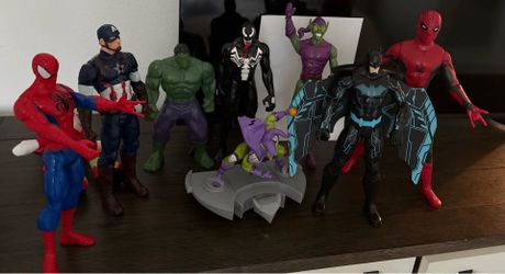 Toys superhero figures