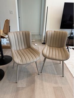 YOUNUOKU Mid-Century Dining Chair Set of 2. Brand new. Very elite looking chair set.
