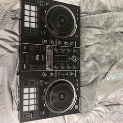 DJ Controller - DJControl Inpulse 500