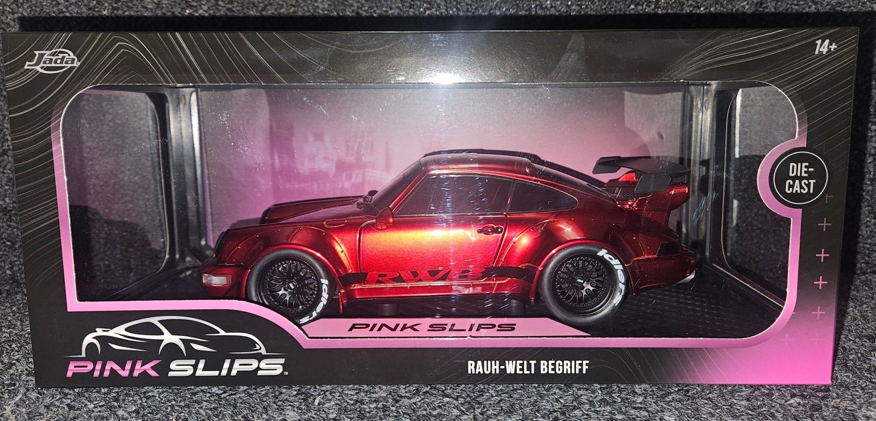Pink Slips Die-cast 1:18 Scale Porsche