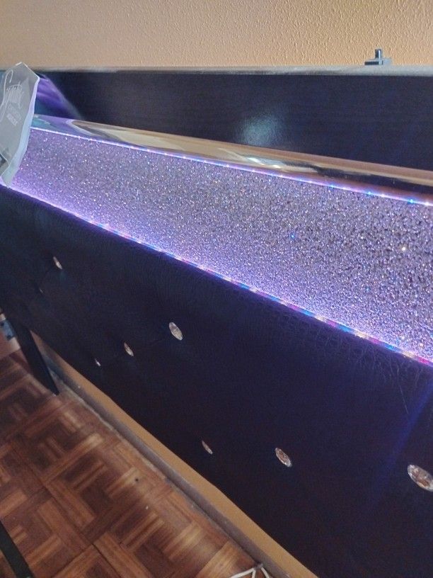 Black and Silver King Size Signature Design Ashley 