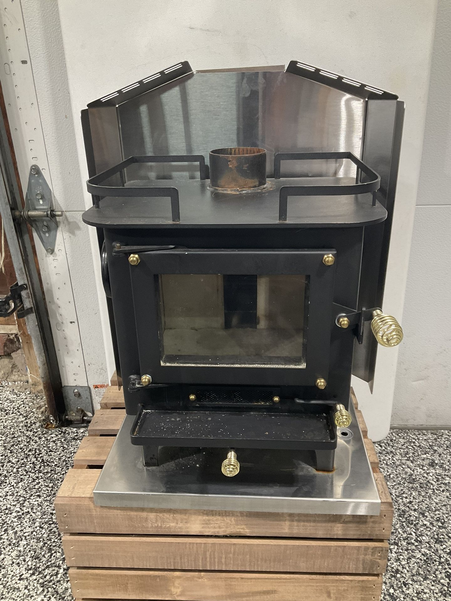Cubic CB-2000 Mini Wood Stove
