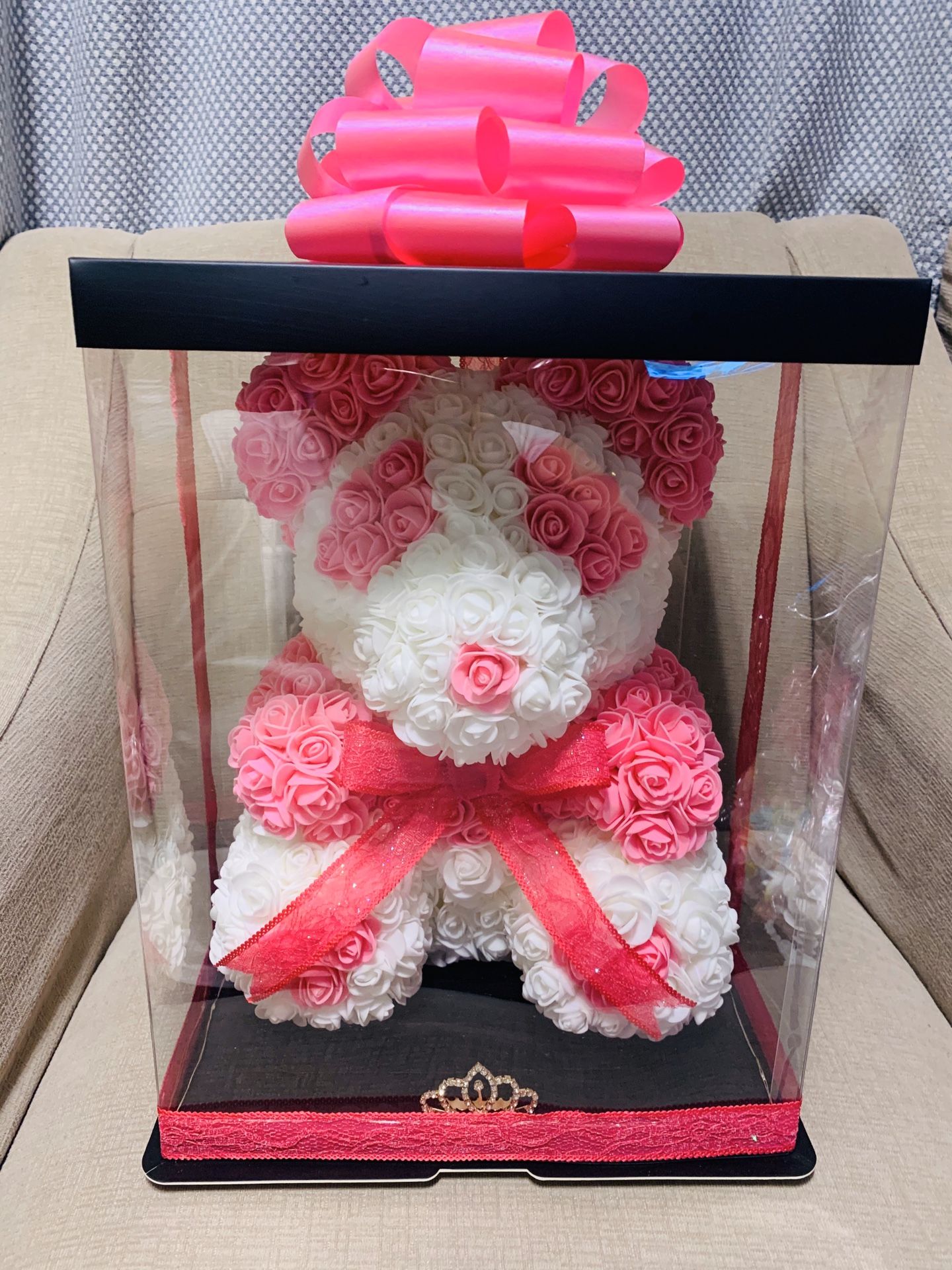 Rose bear Big 15 inches Beautiful foam rose 🌹 bear perfect gift 🎁 for Valentine’s 💝wedding 👰, birthday 🎂 anniversary or just to show how much you love