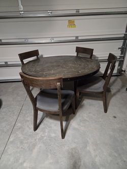 Kitchen Table With Chairs