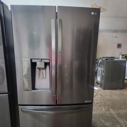 ♨️♨️REFRIGERATOR LG BLACK STAINLEES STEEL WITH SHOSE CASE 🏕 