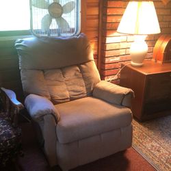 Recliner Chair- FREE
