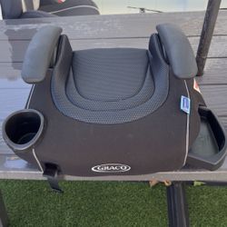 Selling a GRACO child car seat.