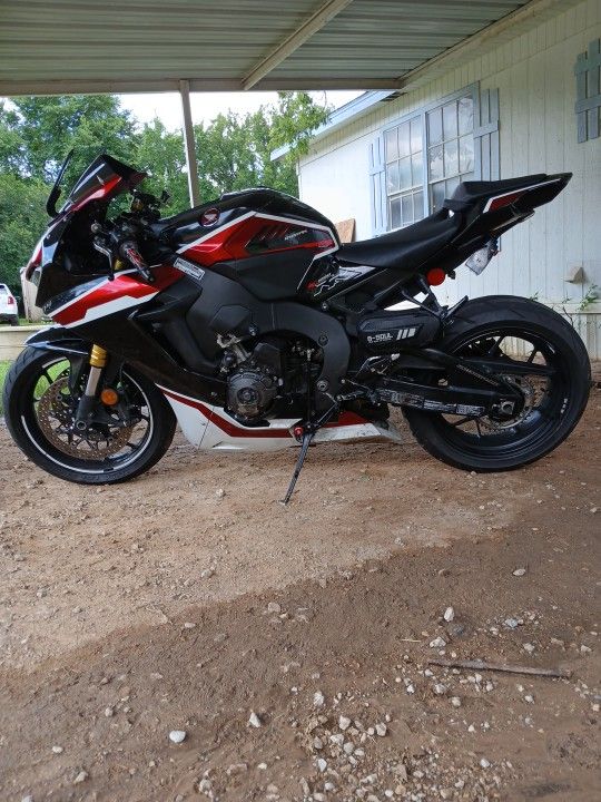 2022 Honda CBR10000RR ABS