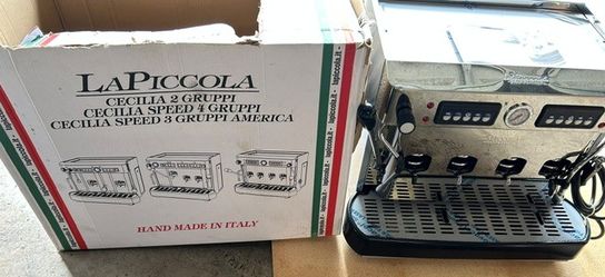 La Piccola Italian Expresso coffee machine