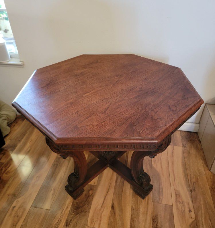 Vintage Early 1900's Walnut Table 