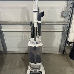 Shark vacuum