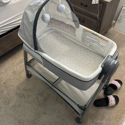 Graco Dream Suite Bassinet for Sale in Lutz, FL OfferUp