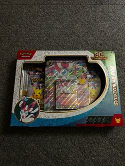 Pokémon TCG: 30th Celebration Sylveon ex Box