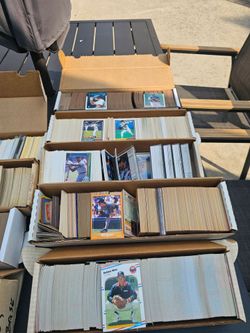 BASEBALL CARDS, 25,000 PLUS TOPPS, FLEER, DORUSS ,  ALL YEARS NEW AND OLD